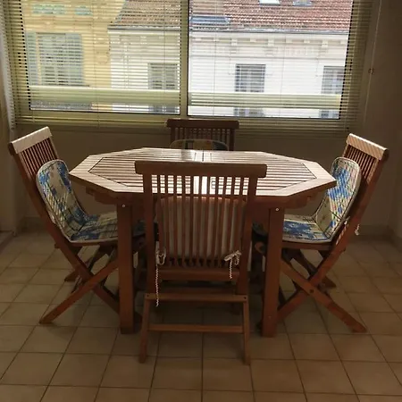 Cannes, Tout Confort Apartment *